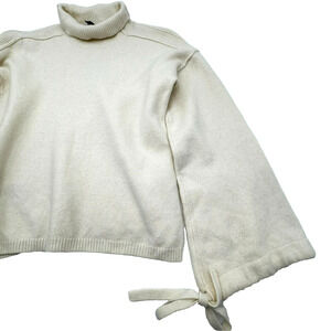 BCBG MAXAZRIA Women's Small Cream‎ Merino Wool Sweater Turtle Neck Bell Sleeves